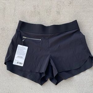 Athleta Mod Trekkie Shorts